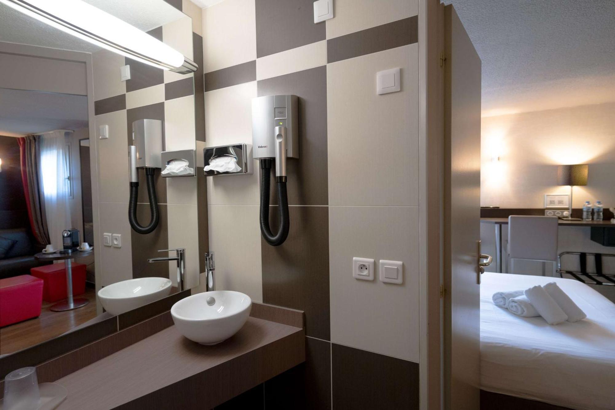 Best Western L'Atelier 117 Μομπέζ Εξωτερικό φωτογραφία