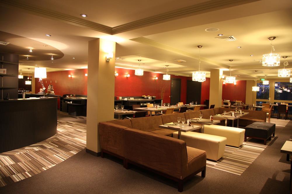 Best Western L'Atelier 117 Μομπέζ Εστιατόριο φωτογραφία